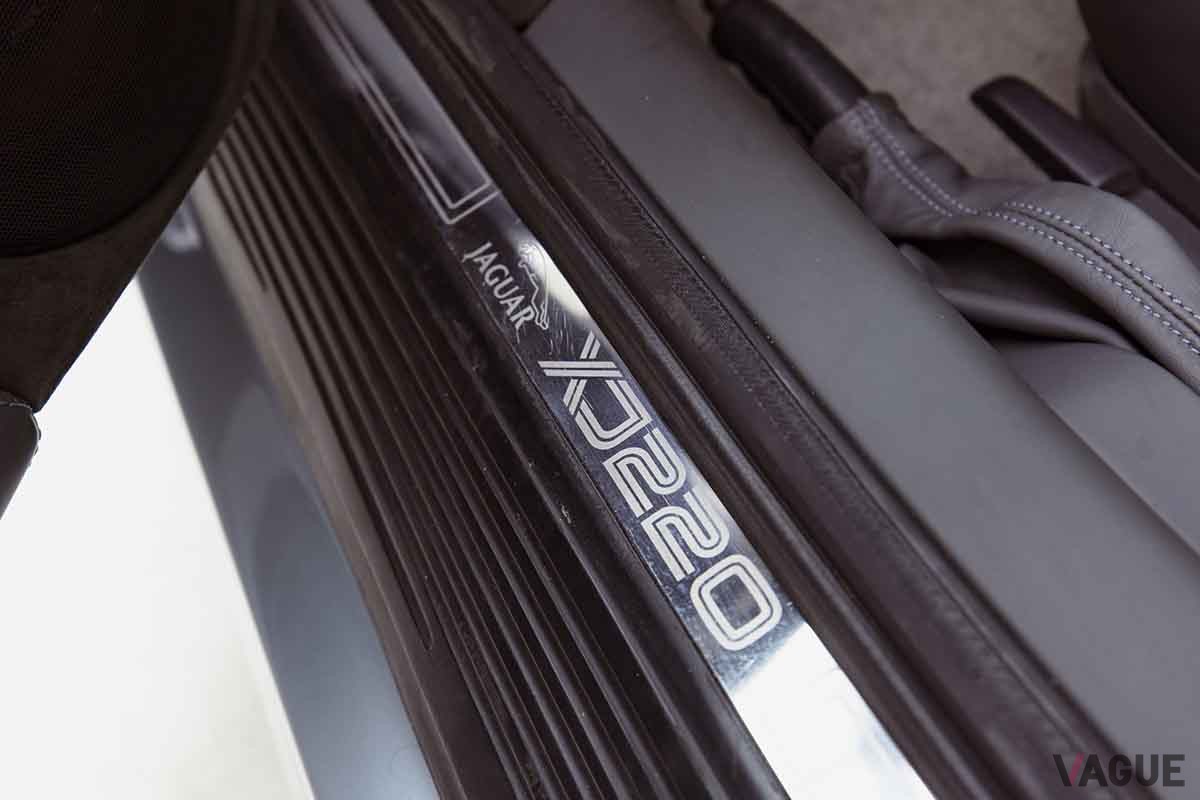 オークションに登場したジャガー「XJ220」