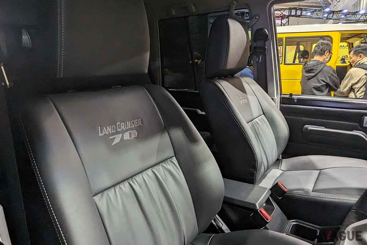 東京オートサロン2024トヨタ車体ブースに参考出品された「ブラッククルーザー70」のインテリア