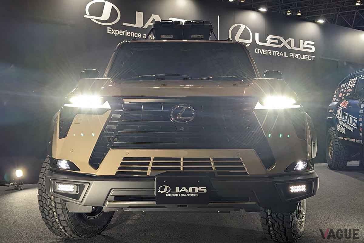 東京オートサロン2024 JAOSブースに展示されたレクサス新型「GX」のカスタムモデル、「GX550 "OVERTRAIL" JAOS ver.」