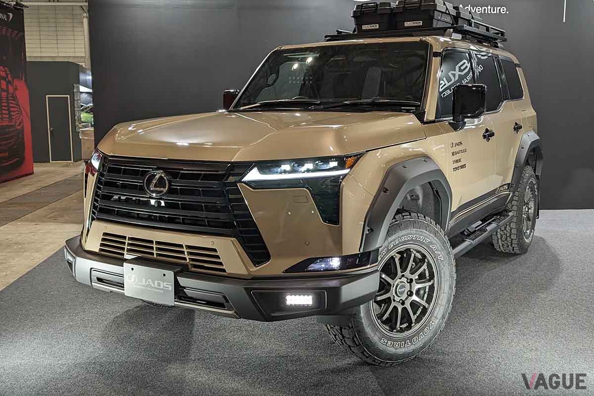 東京オートサロン2024 JAOSブースに展示されたレクサス新型「GX」のカスタムモデル、「GX550 "OVERTRAIL" JAOS ver.」