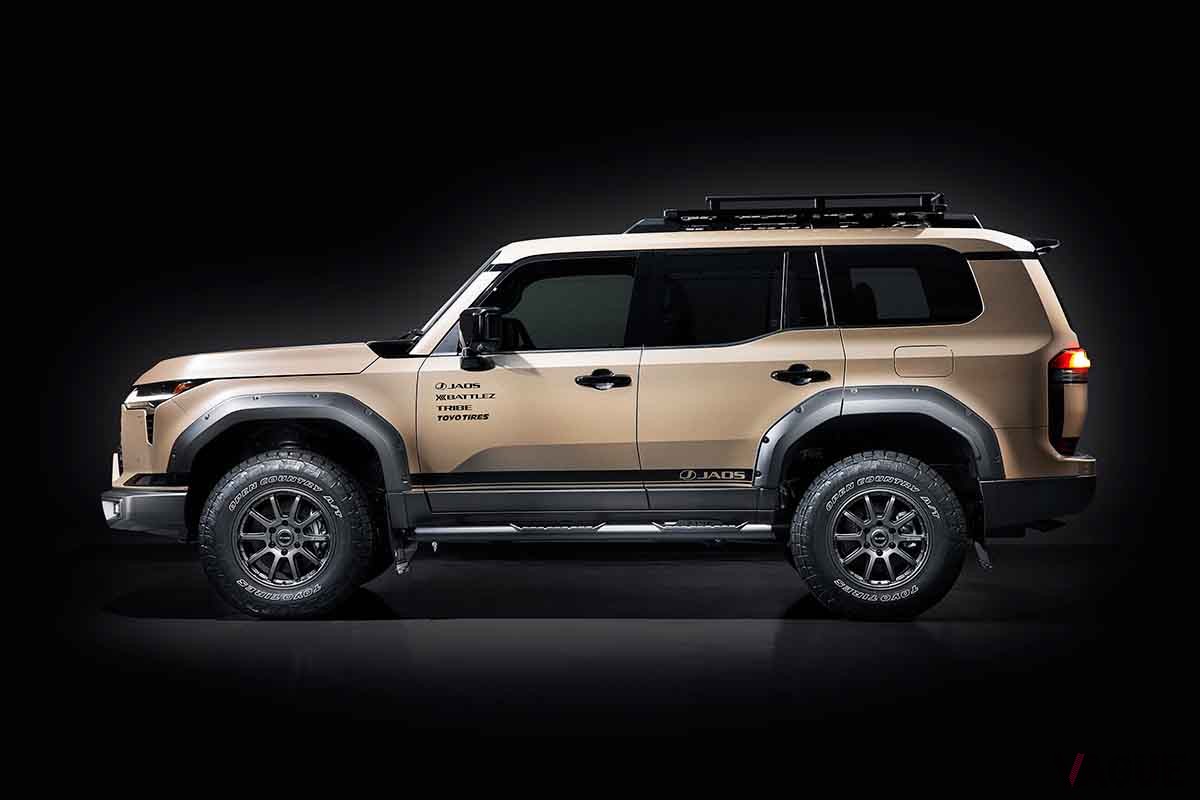 東京オートサロン2024 JAOSブースに展示されたレクサス新型「GX」のカスタムモデル、「GX550 "OVERTRAIL" JAOS ver.」
