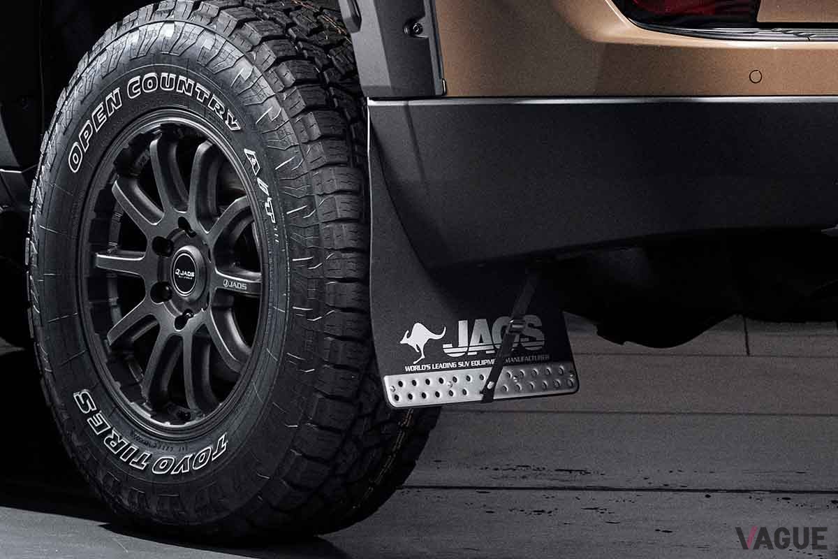 東京オートサロン2024 JAOSブースに展示されたレクサス新型「GX」のカスタムモデル、「GX550 "OVERTRAIL" JAOS ver.」