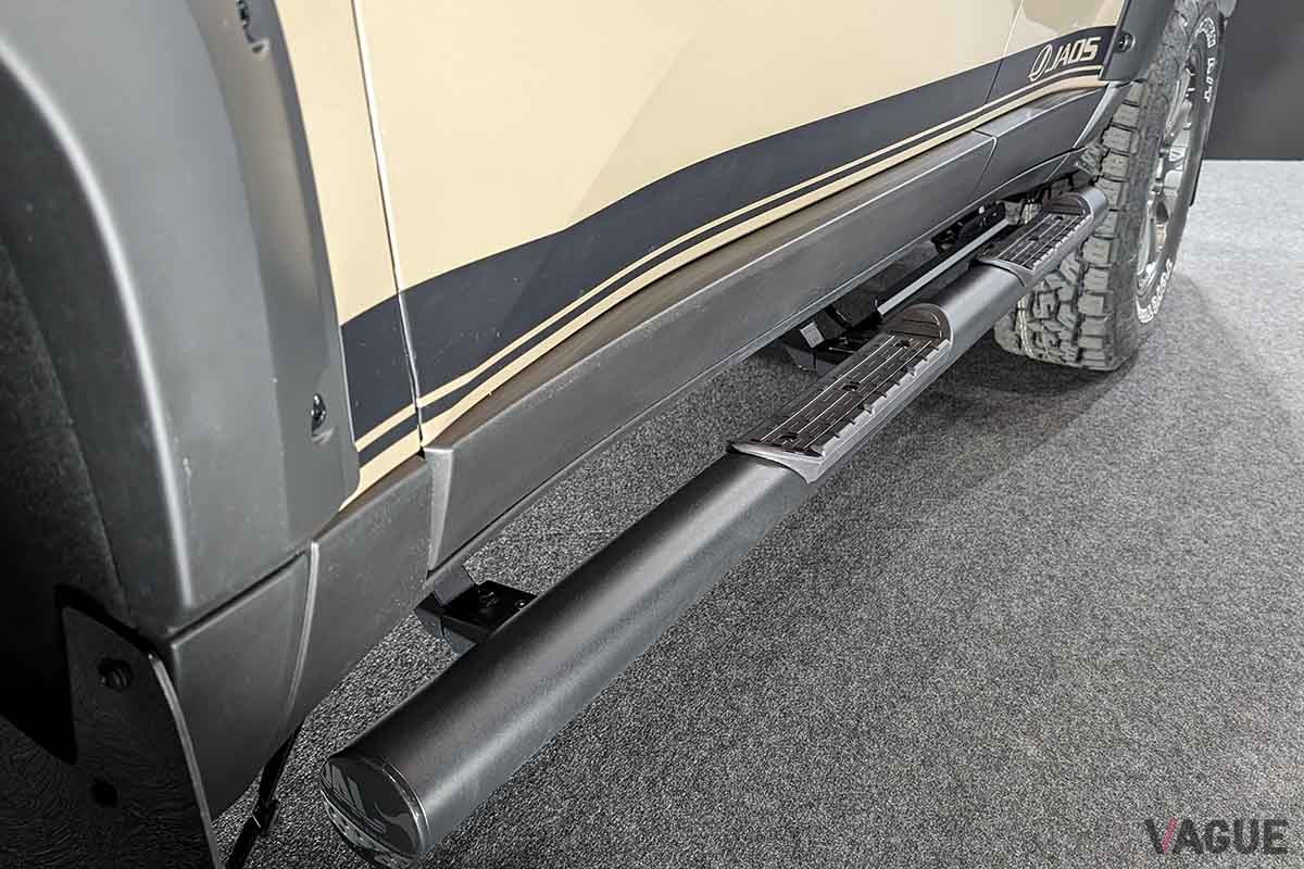 東京オートサロン2024 JAOSブースに展示されたレクサス新型「GX」のカスタムモデル、「GX550 "OVERTRAIL" JAOS ver.」