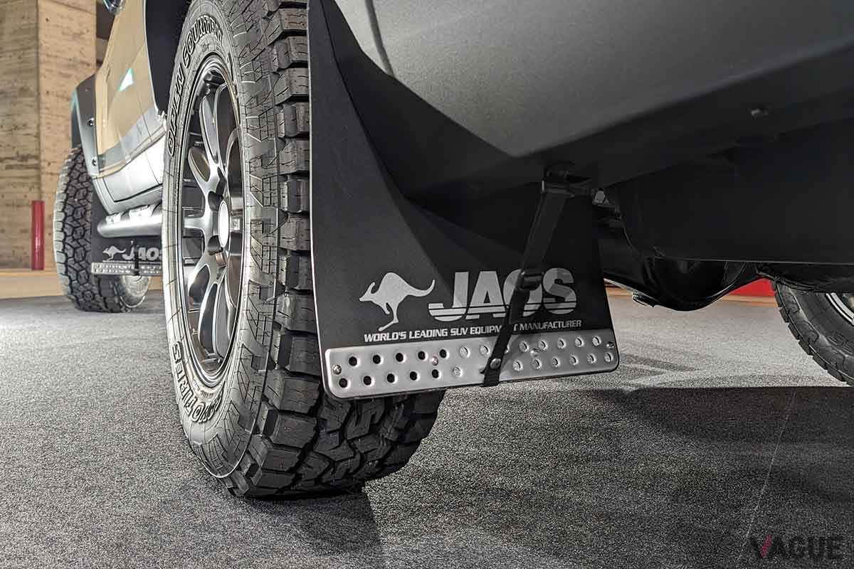 東京オートサロン2024 JAOSブースに展示されたレクサス新型「GX」のカスタムモデル、「GX550 "OVERTRAIL" JAOS ver.」