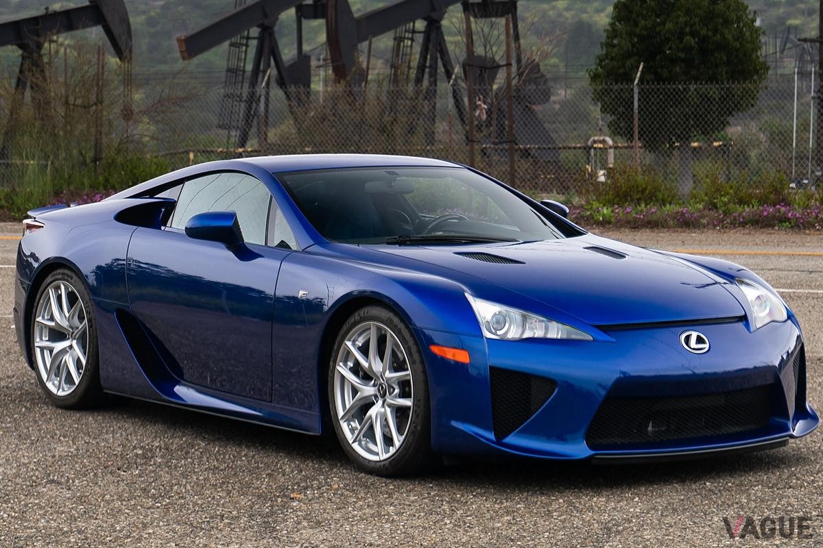 オークションに登場した2012年製のレクサス「LFA」(C)2023 Courtesy of RM Sotheby's