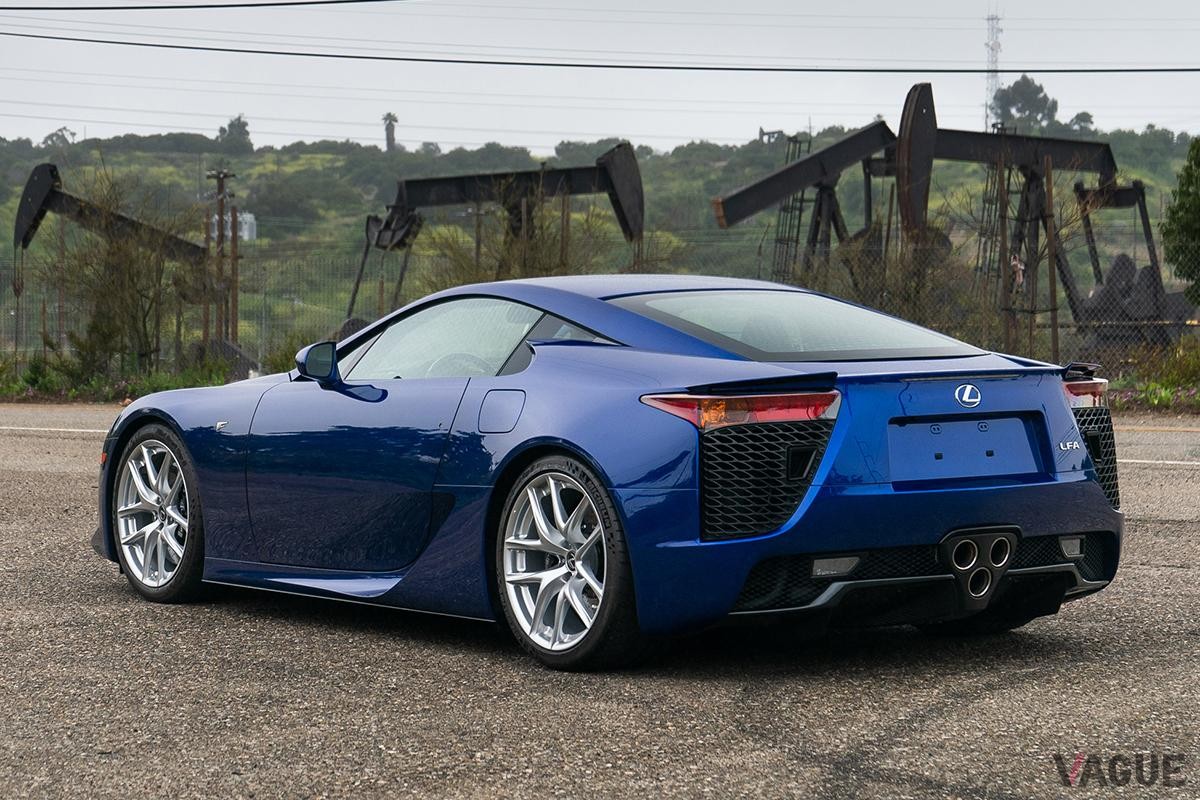 オークションに登場した2012年製のレクサス「LFA」(C)2023 Courtesy of RM Sotheby's
