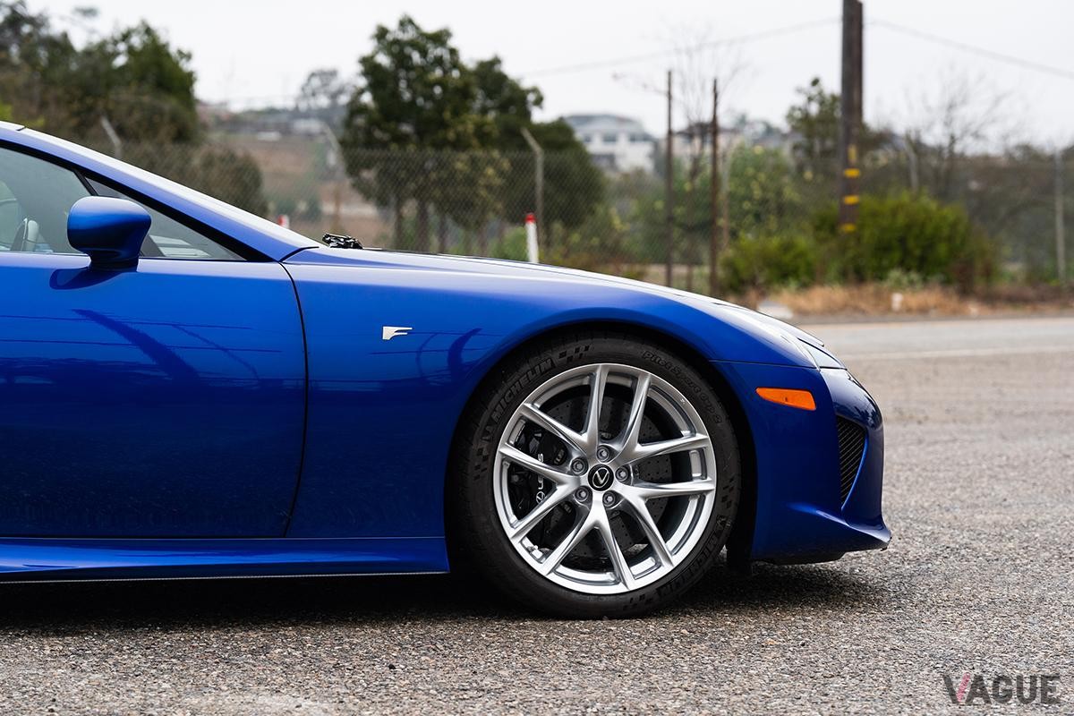 オークションに登場した2012年製のレクサス「LFA」(C)2023 Courtesy of RM Sotheby's