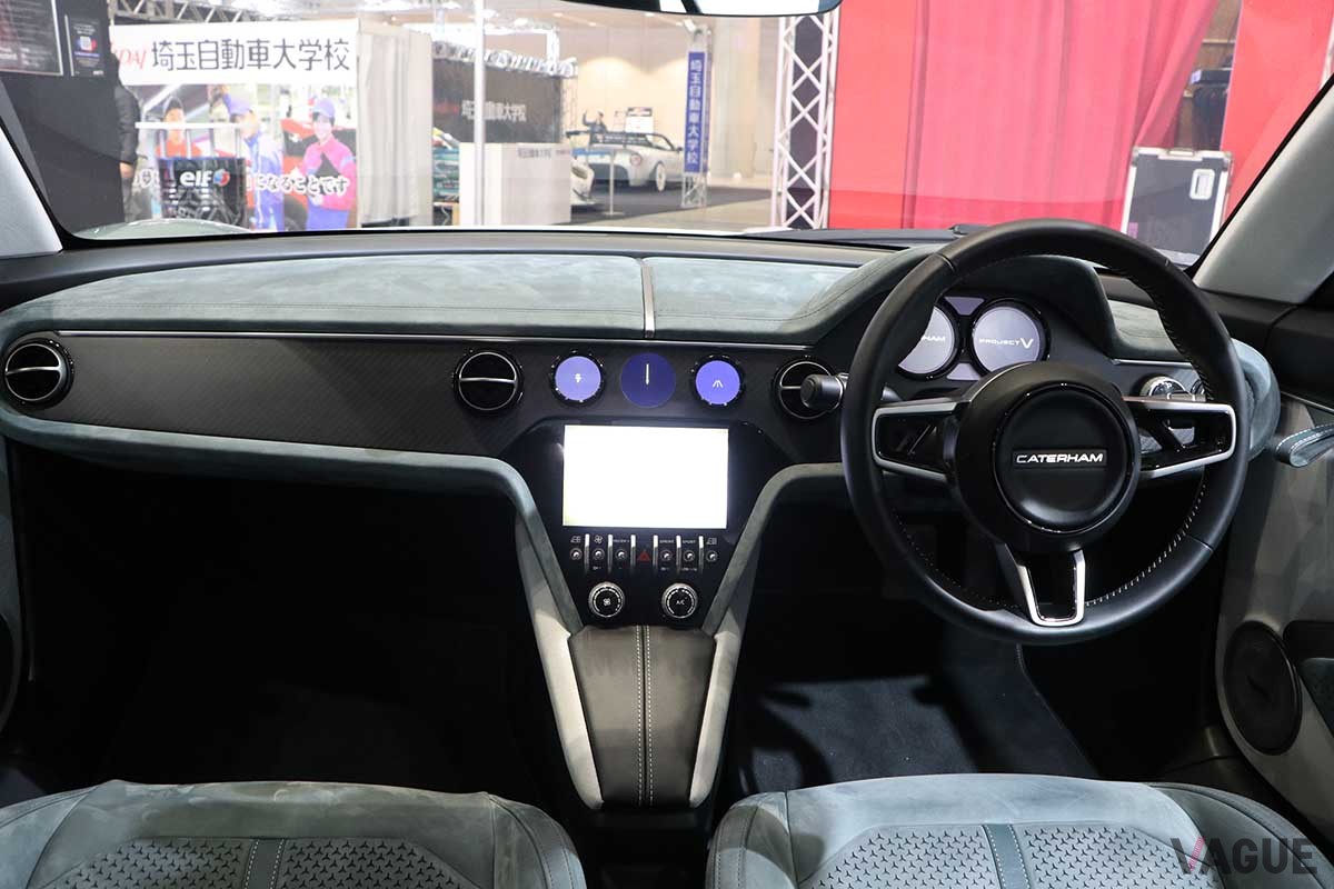 東京オートサロン2024で日本初公開されたケータハム新型「プロジェクトV」のインテリア