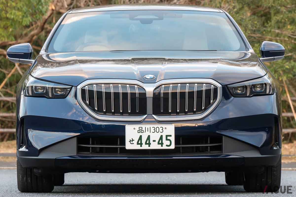 BMW新型「523iセダン」
