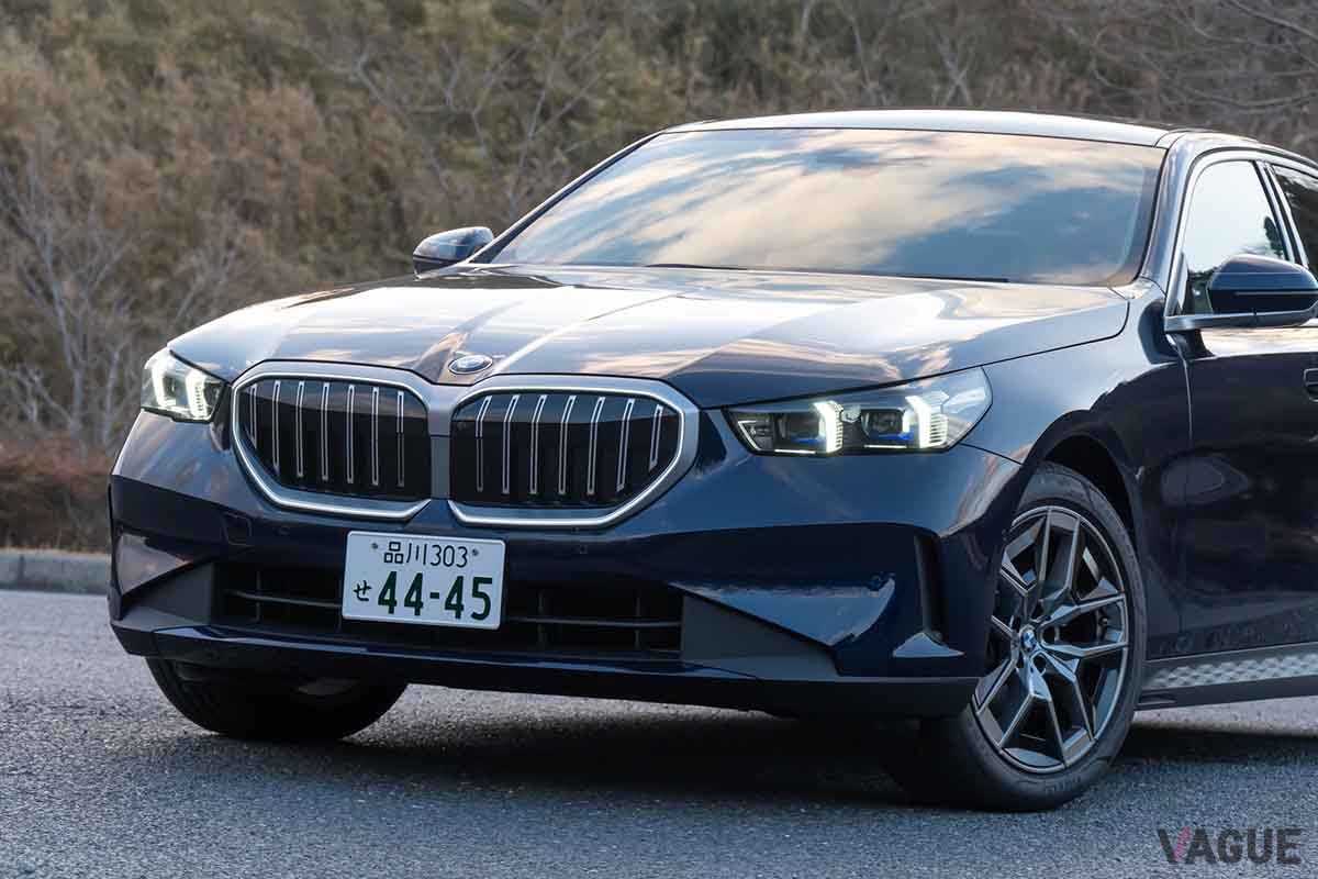 BMW新型「523iセダン」