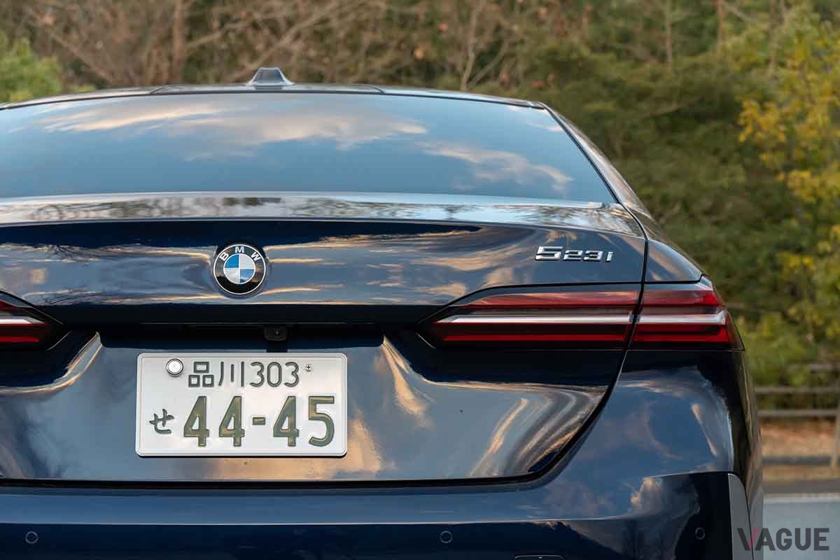BMW新型「523iセダン」