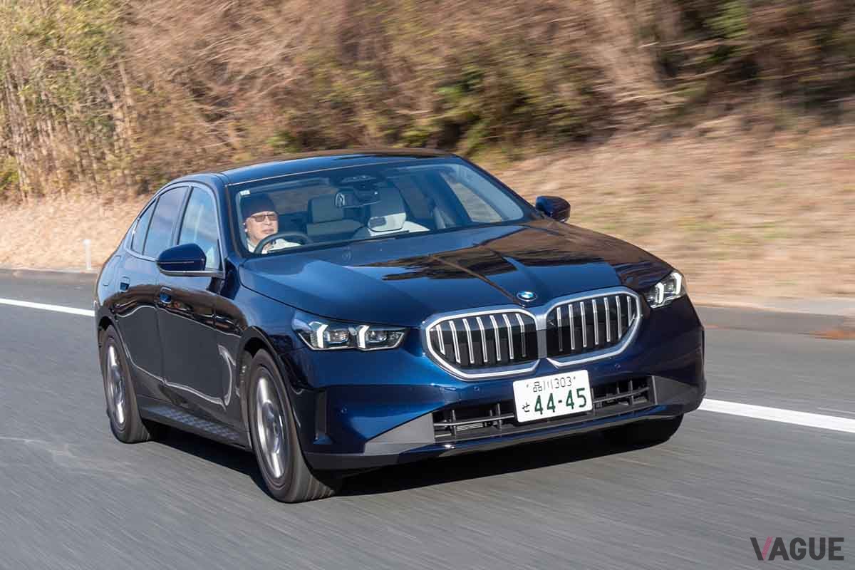 BMW新型「523iセダン」
