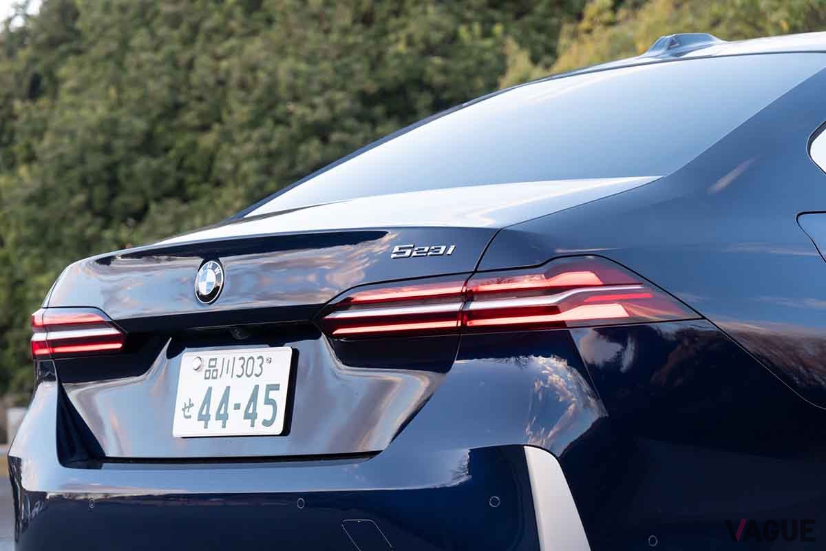 BMW新型「523iセダン」
