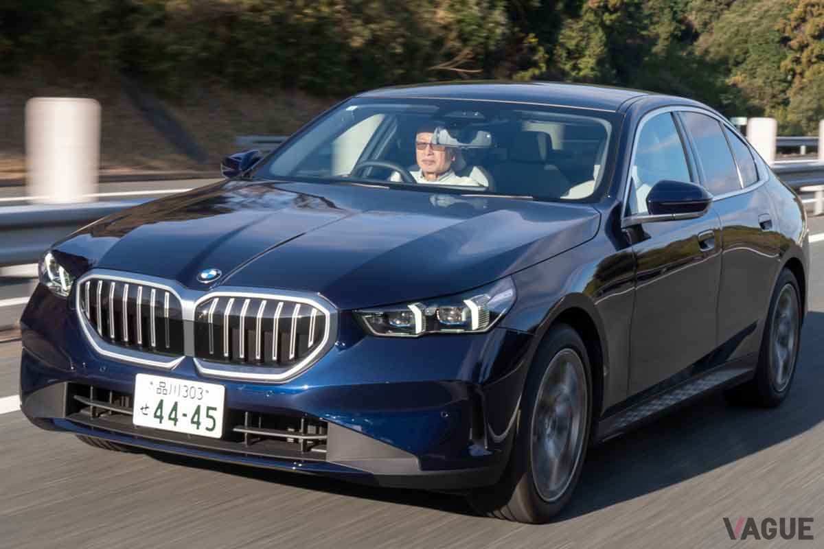 BMW新型「523iセダン」