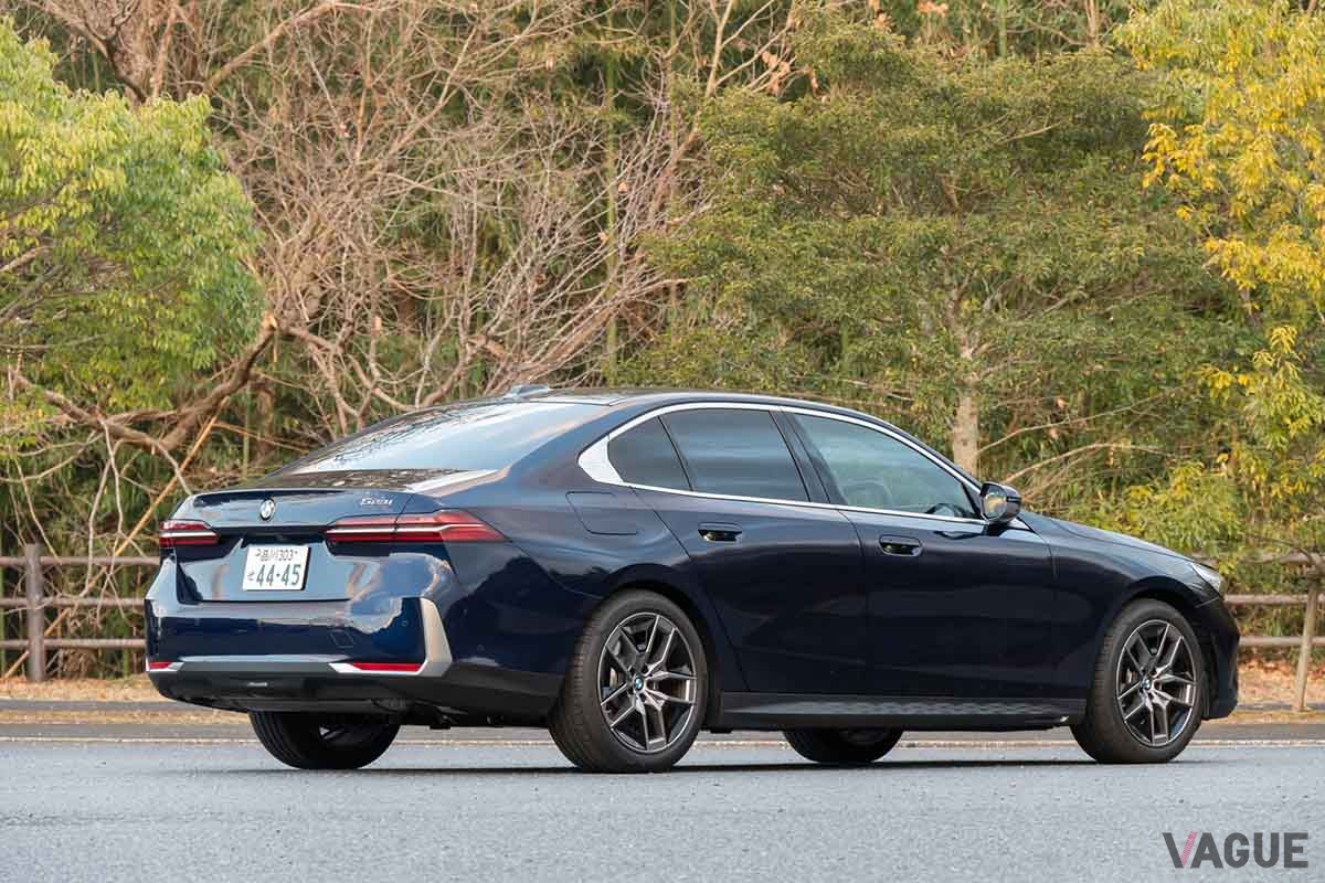 BMW新型「523iセダン」