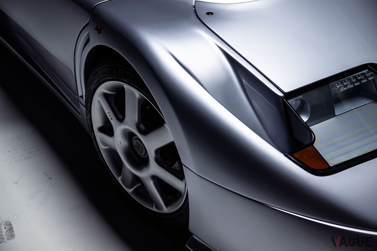 オークションに登場した1993年製ブガッティ「EB110スーパースポーツ・プロトタイプ」 Jeremy Cliff (C)2023 Courtesy of RM Sotheby's