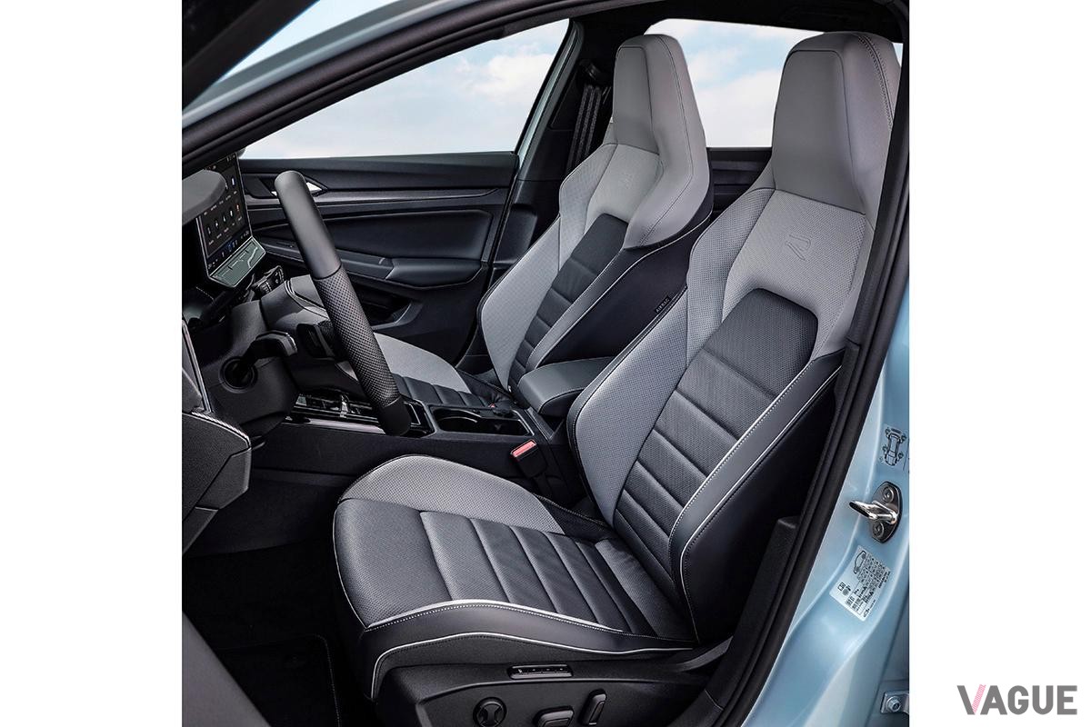 VW改良新型「ゴルフヴァリアント」のインテリア