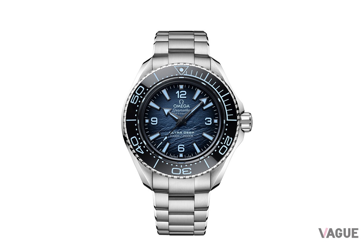 ブランド部門に輝いたオメガの「シーマスター プラネットオーシャン ウルトラディープ」。6000mの防水性と世界最深部の深海に耐える堅牢性を備えたハイスペックダイバーズは遊び心あふれるギミックも話題に