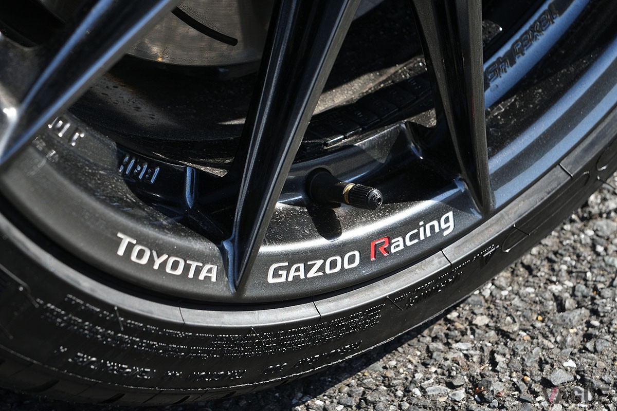 トヨタ「GRヤリス RZ“ハイパフォーマンス カッレ・ロバンペラ エディション”」