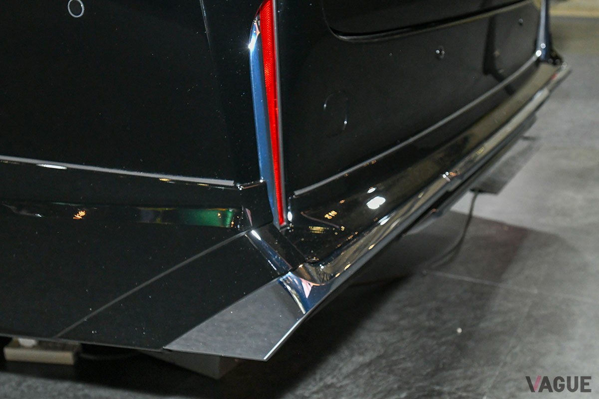 トヨタ「ヴェルファイア BEAST RAZOR STYLE」