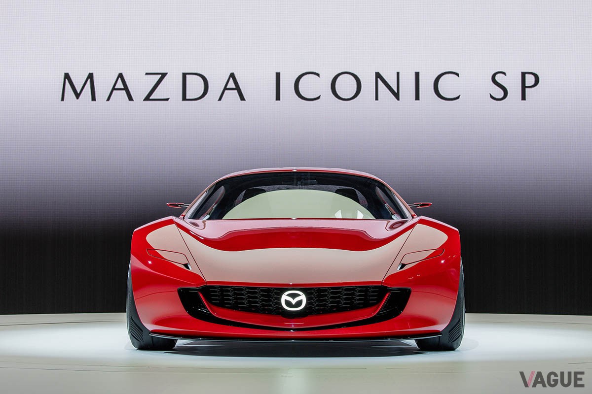ジャパンモビリティショー2023のマツダブースを沸かせたコンパクトスポーツカーのコンセプトカー「MAZDA ICONIC SP」