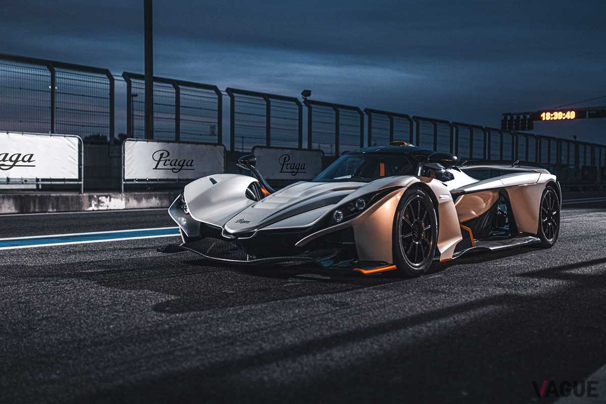 生産が開始されたハイパーカー、新型プラガ「ボヘマ」