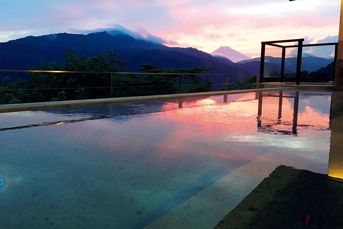 絶景日帰り温泉 龍宮殿本館