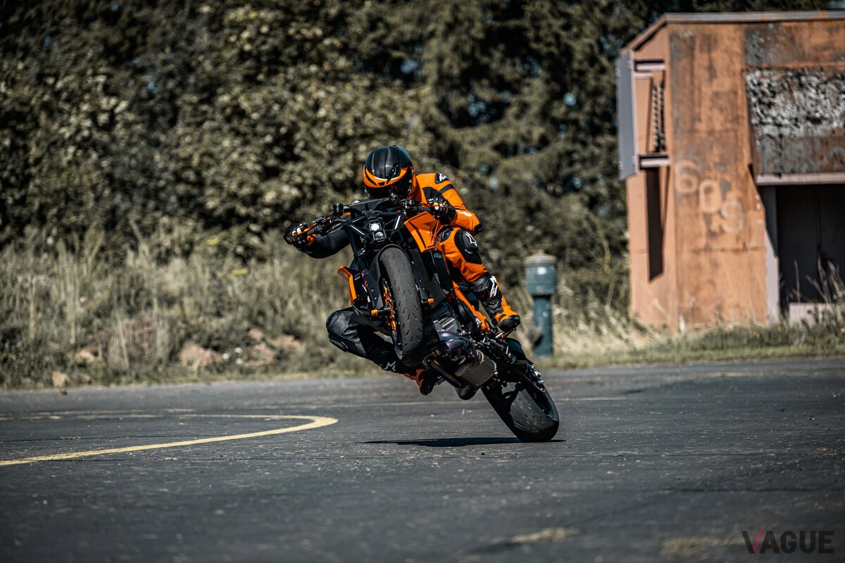 KTM「1390スーパーデュークR EVO」