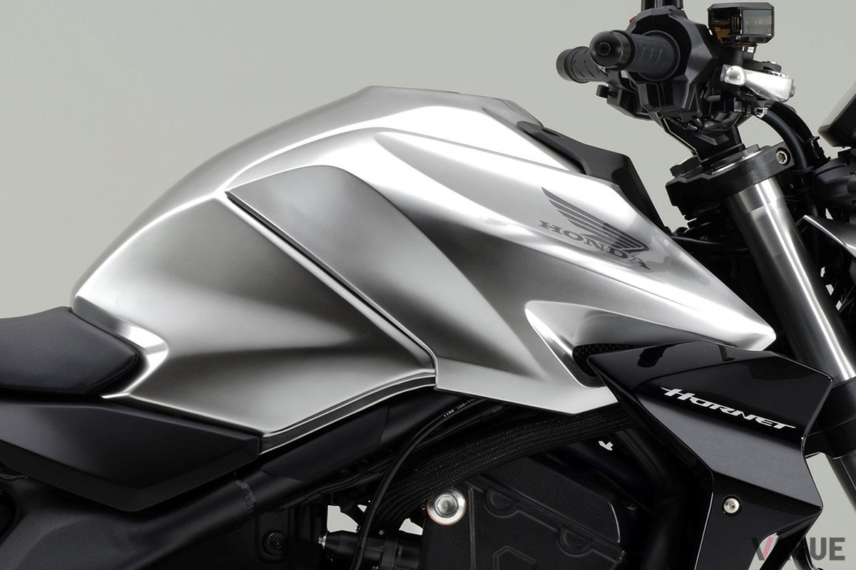 モーターサイクルショー2024で実車が日本初公開されるホンダ製ネイキッドバイクの新フラッグシップ「CB1000ホーネット」