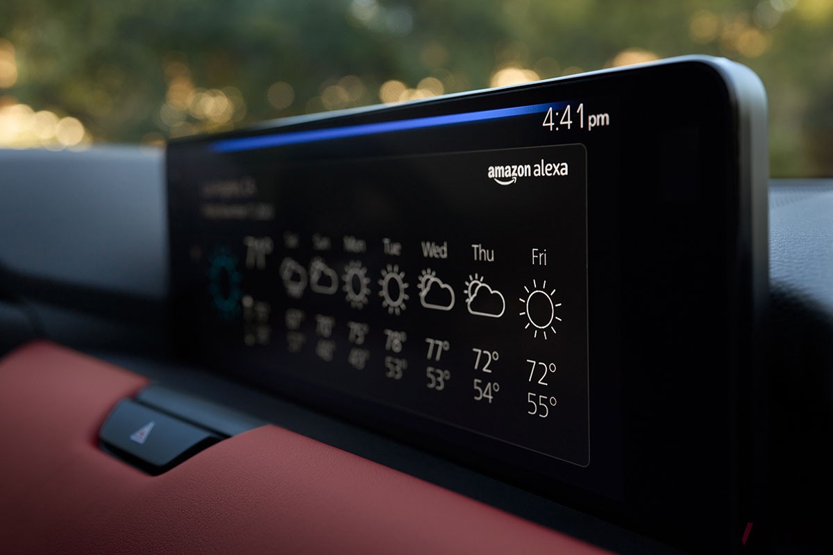 SNS上ですでに賛否の声が見受けられる新型「CX-70」は、マツダで最大の北米市場向け2列シートSUV