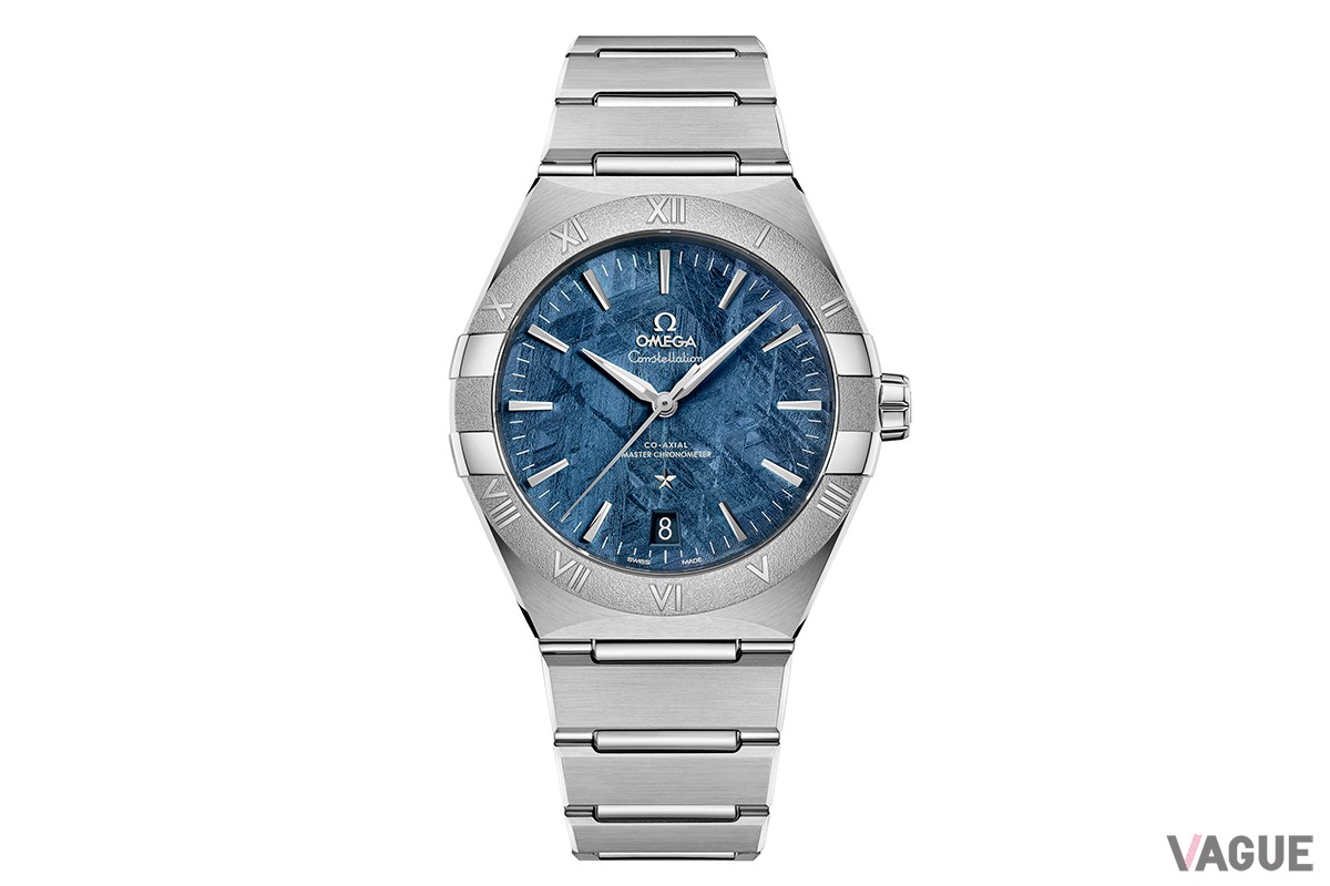 41mmメカニカルモデル「131.30.41.21.99.003」（144万1000円、消費税込）本機のみベゼルにグレード5チタンを使用する