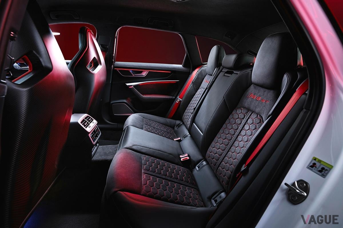 欧州で登場した世界660台の限定車、アウディ「RS6アバントGT」のインテリア