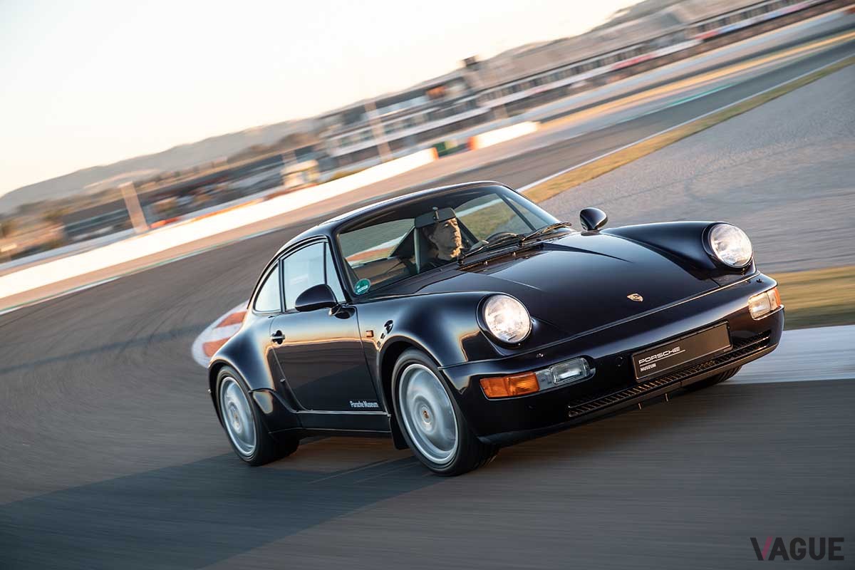 ポルシェ「911カレラ（964型）」