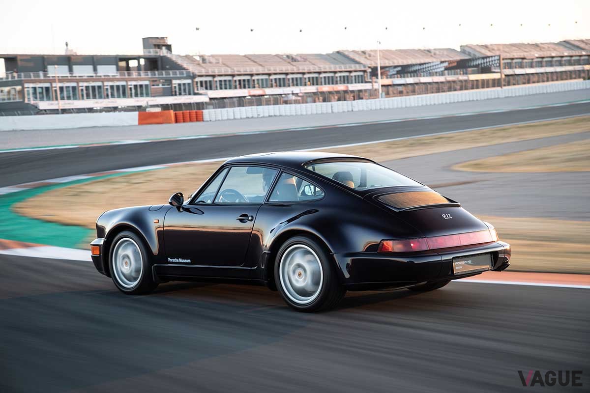 ポルシェ「911カレラ（964型）」