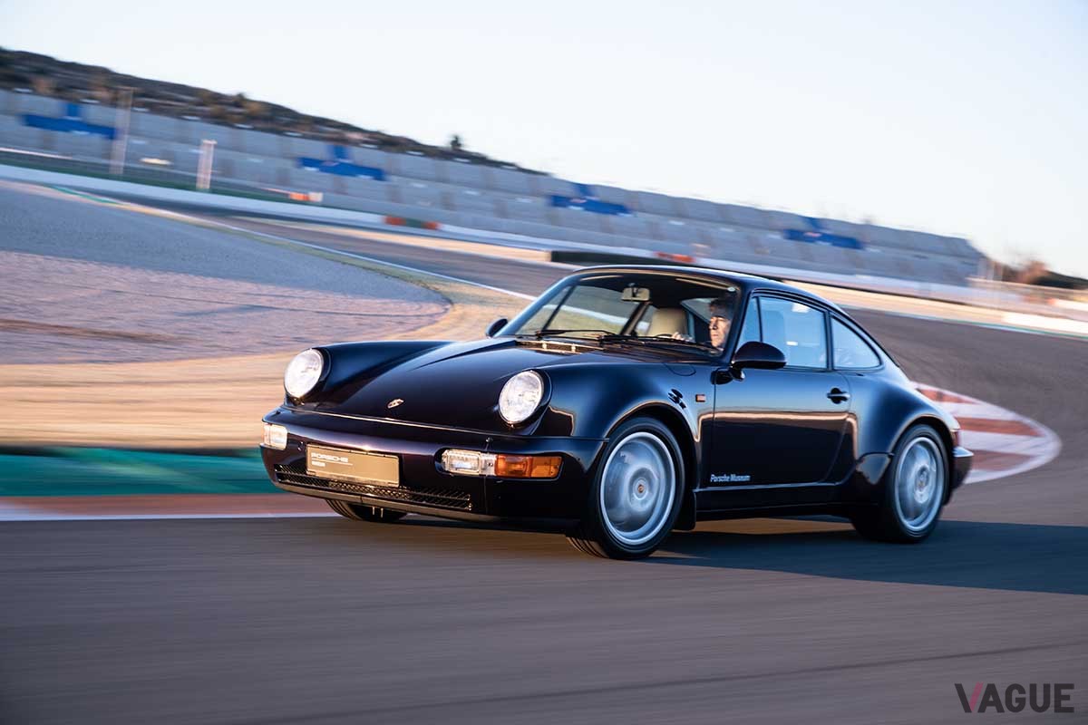 ポルシェ「911カレラ（964型）」