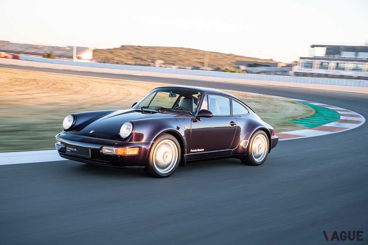 ポルシェ「911カレラ（964型）」