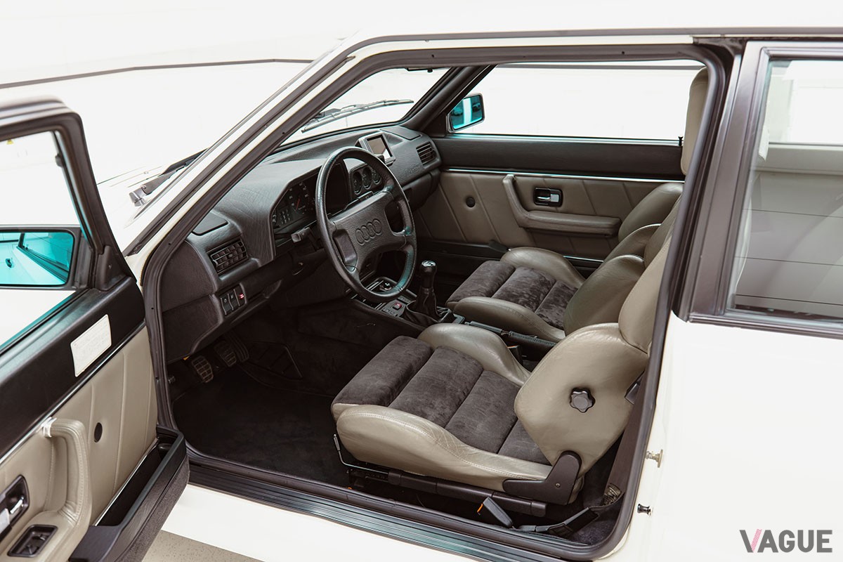 オークションに登場した1984年製アウディ「スポーツクワトロ」のインテリア Kris Clewell ©2023 Courtesy of RM Sotheby's