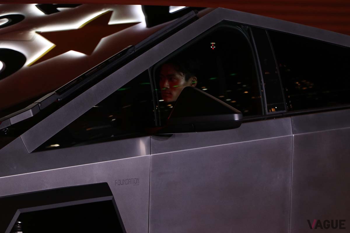 日本初公開されたテスラ新型「サイバートラック」のイベントの様子