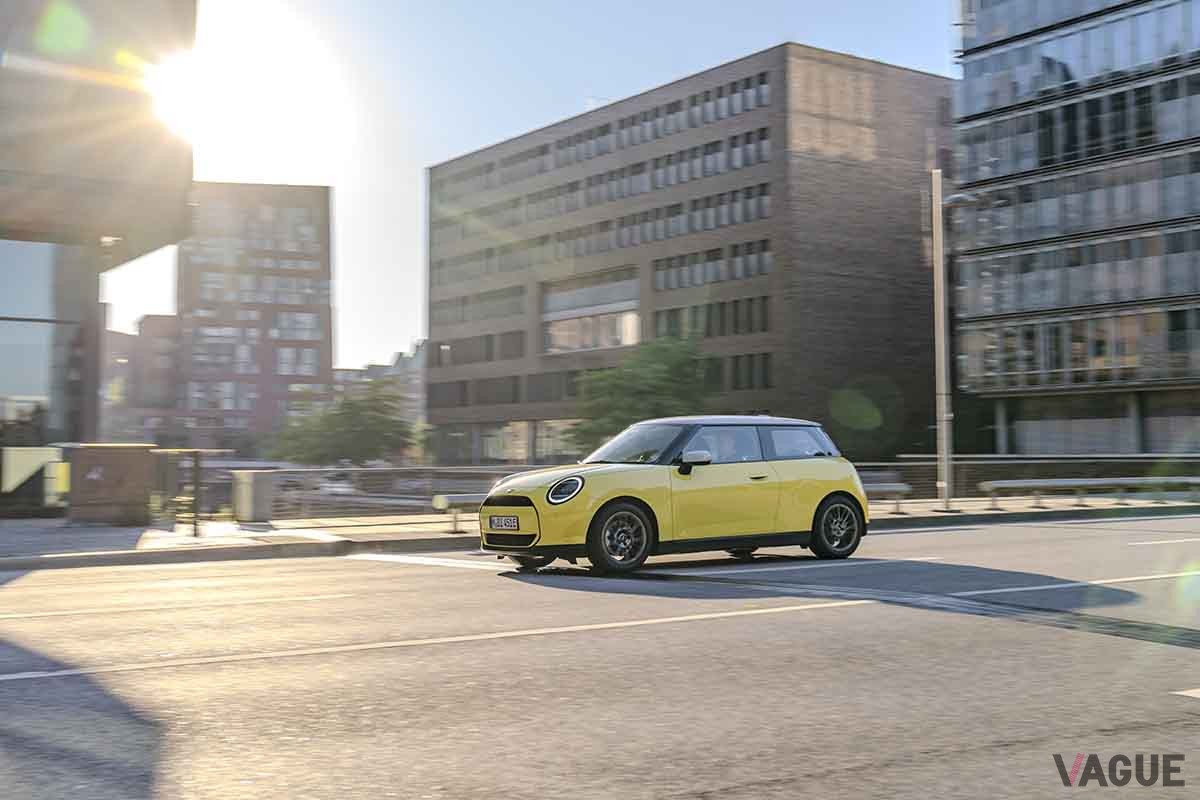 新型「ミニ・クーパーE」
