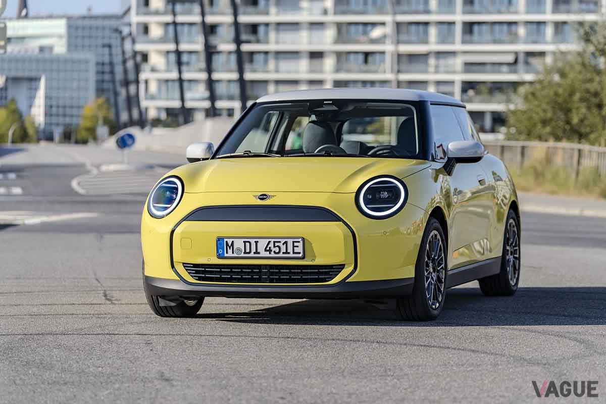 新型「ミニ・クーパーE」