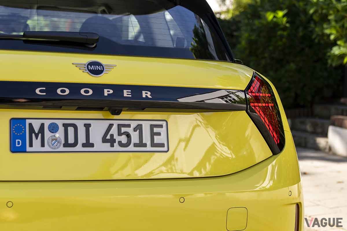 新型「ミニ・クーパーE」