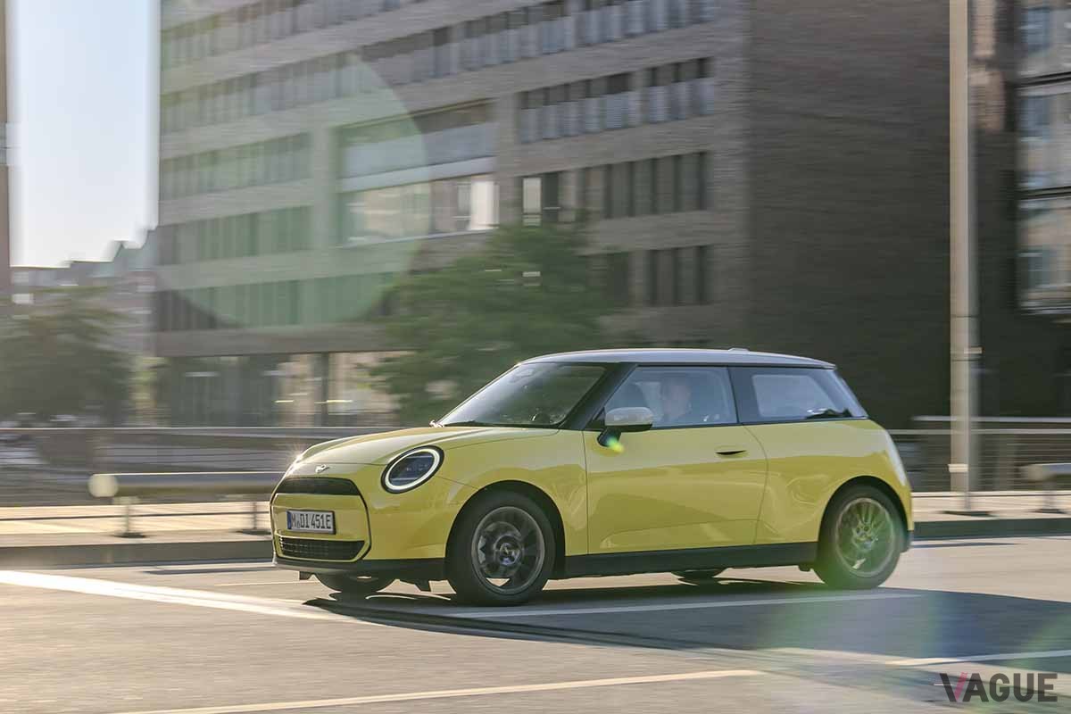 新型「ミニ・クーパーE」