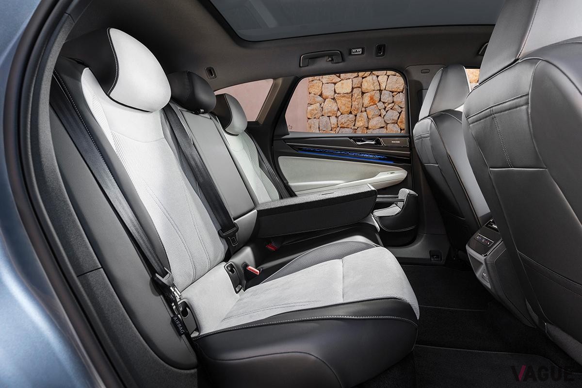 世界初公開されたVWのフラッグシップ電動ワゴン新型「ID.7ツアラー」のインテリア