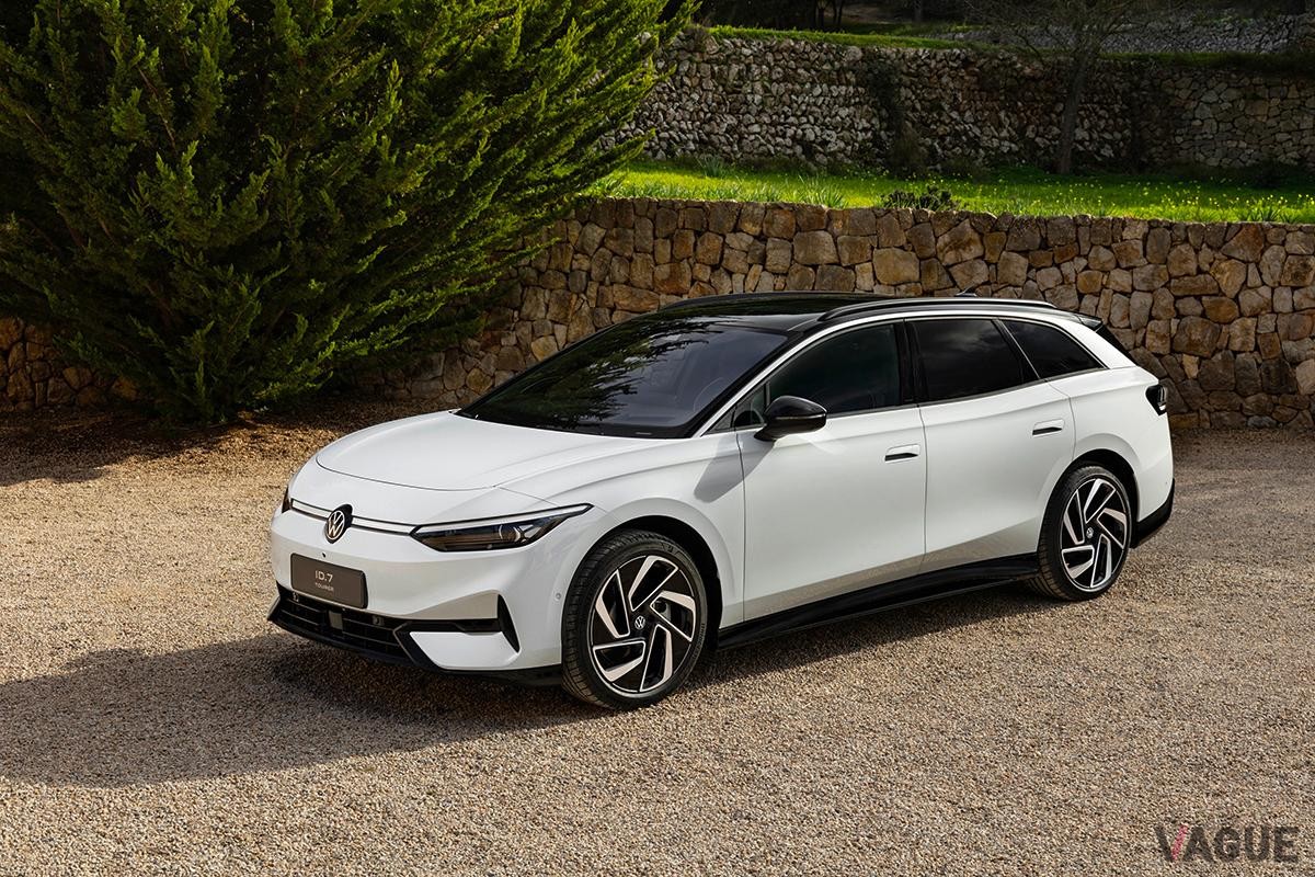 世界初公開されたVWのフラッグシップ電動ワゴン新型「ID.7ツアラー」