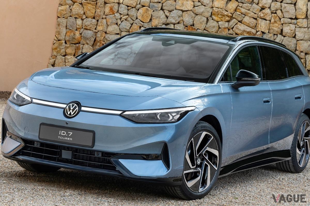 世界初公開されたVWのフラッグシップ電動ワゴン新型「ID.7ツアラー」