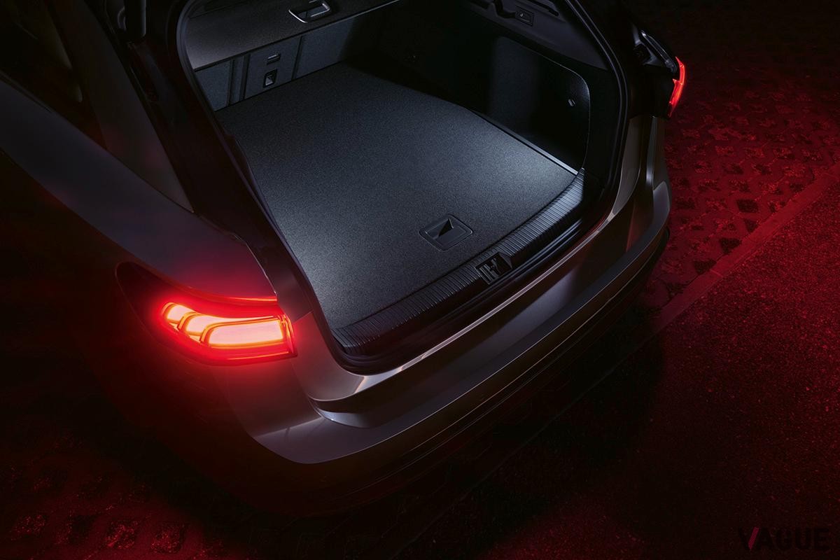 世界初公開されたVWのフラッグシップ電動ワゴン新型「ID.7ツアラー」