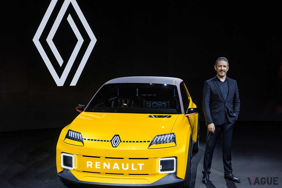「ルノー・サンク プロトタイプ」とデザイナーのジル・ヴィダル氏