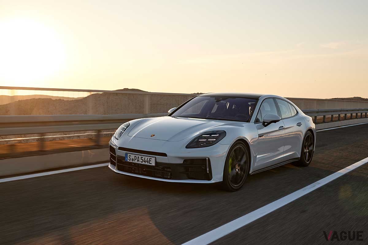 ポルシェ新型「パナメーラ Eハイブリッド」モデル