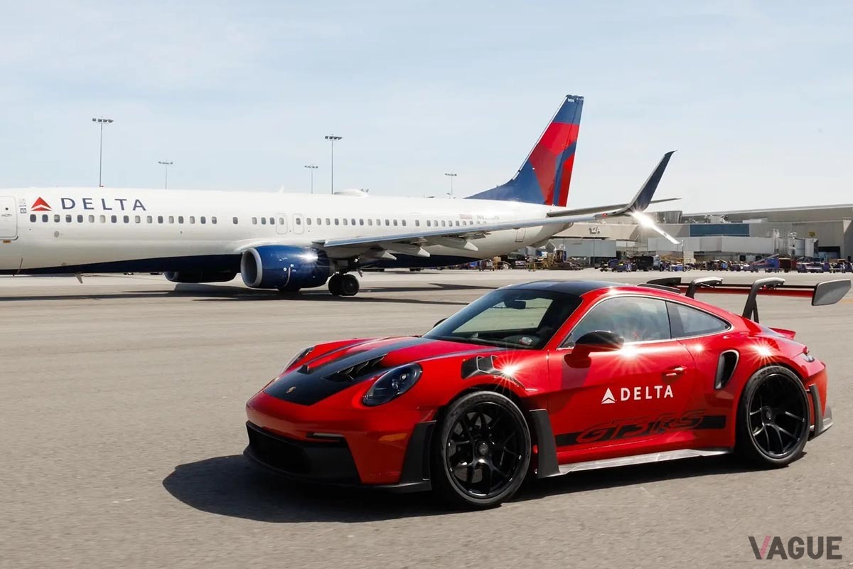 デルタ航空がロサンゼルス空港で送迎に用いたポルシェ「911GT3」