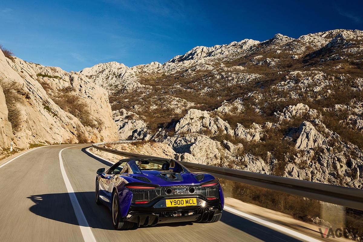 マクラーレン新型「アルトゥーラ スパイダー」